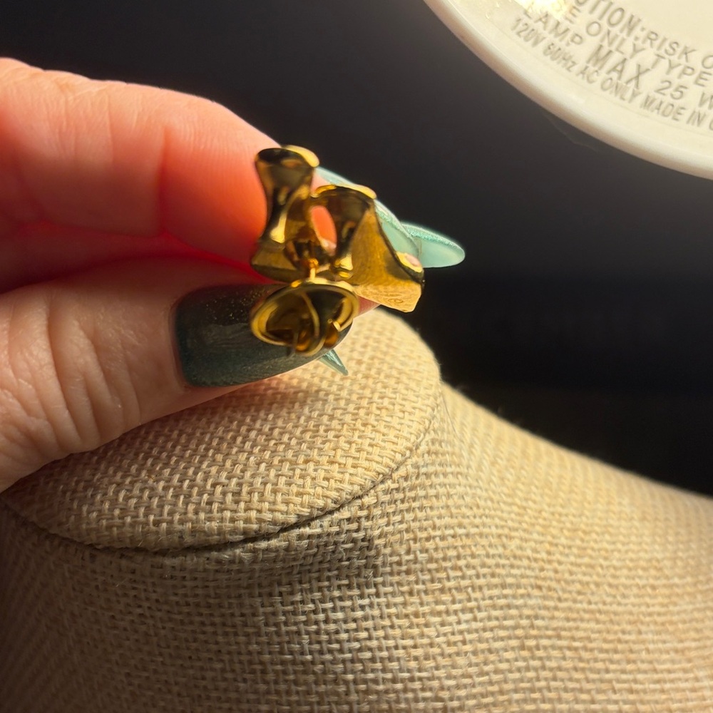 ADORABLE Gold and Pink Shoe PIN - Picture 4 of 6